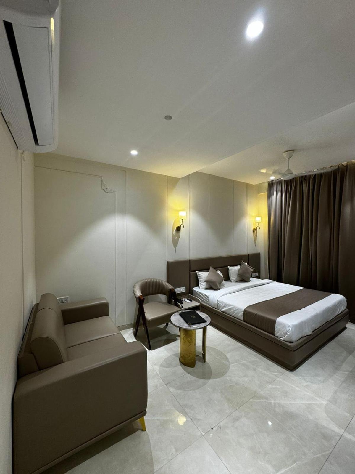 Hotel Fortune Inn Bhopal Exterior photo